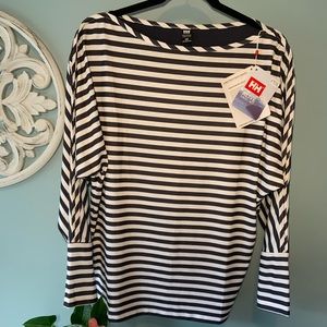 NWT Helly Hansen top
